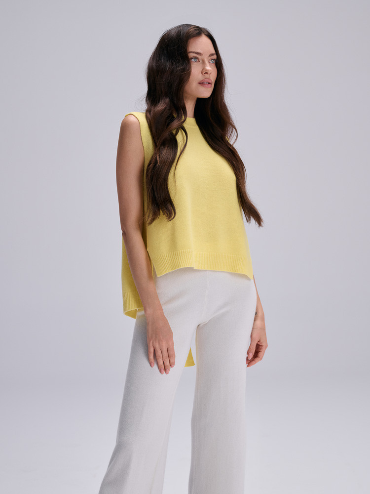 Cashmere blouse with binding