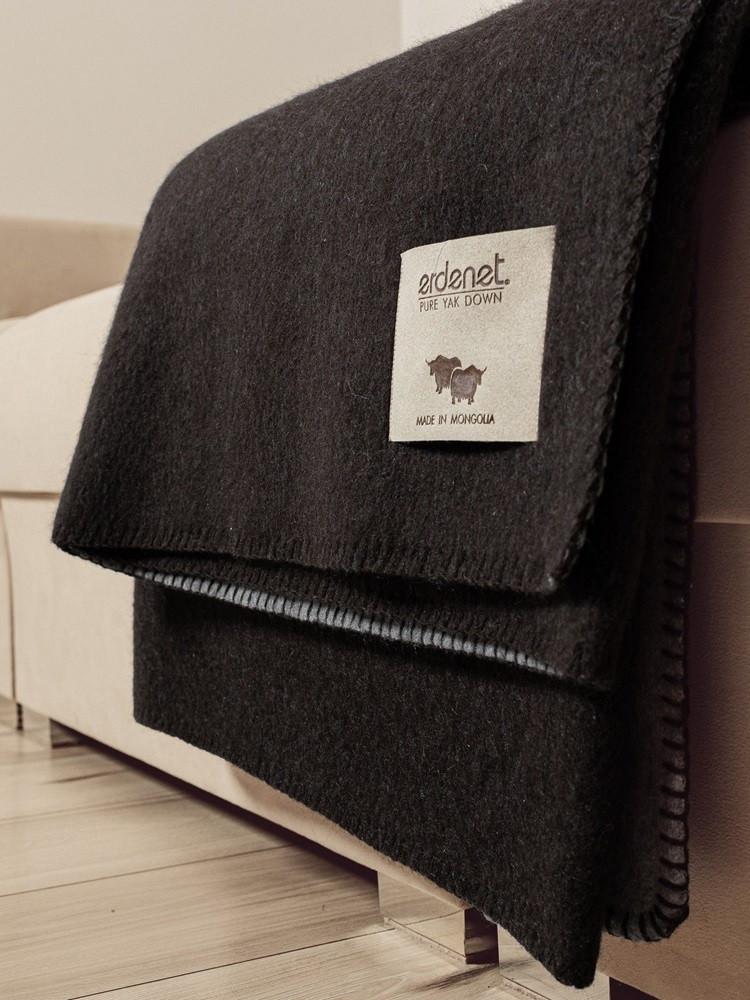 100% Yak wool blanket