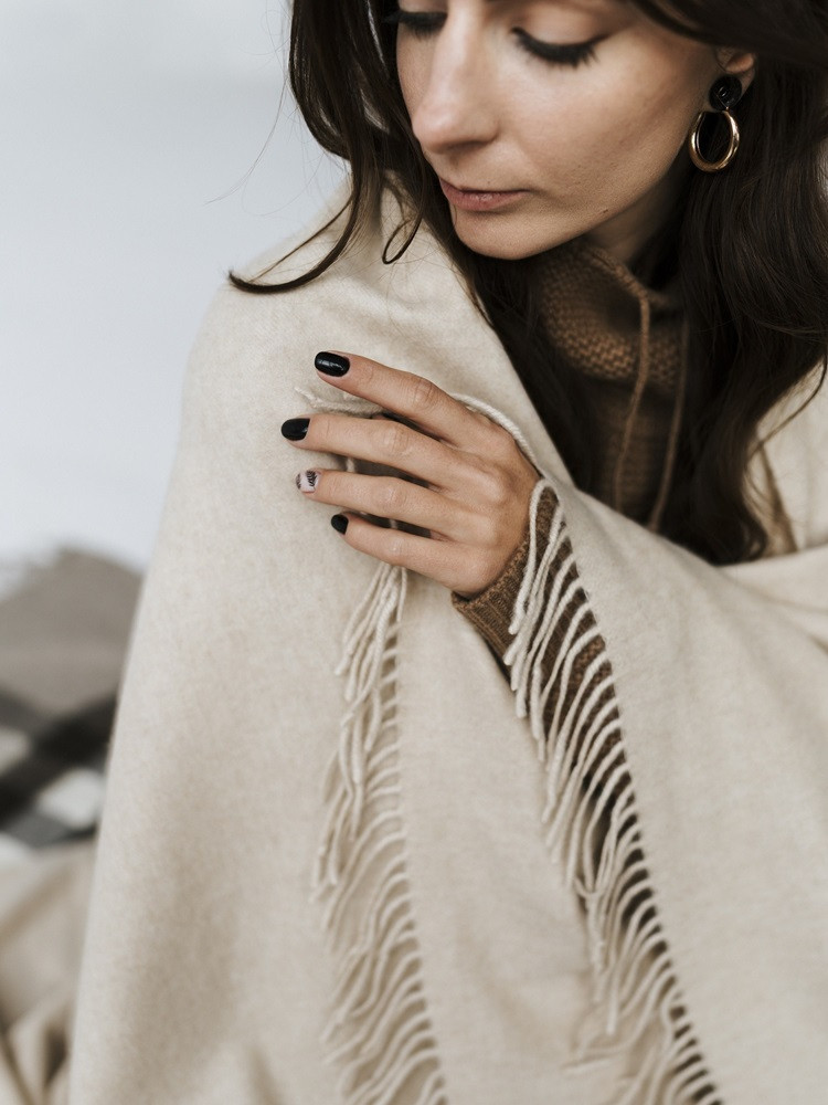 Cashmere plain blanket