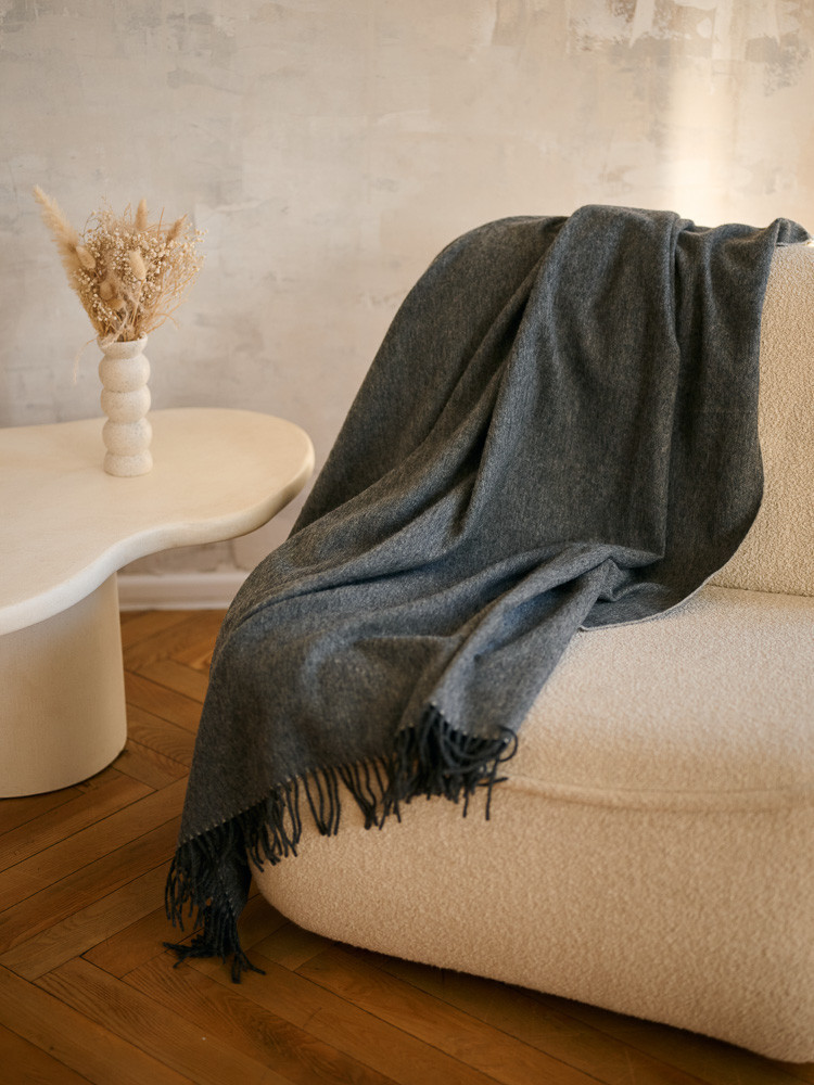 100% Graphite sheep wool blanket
