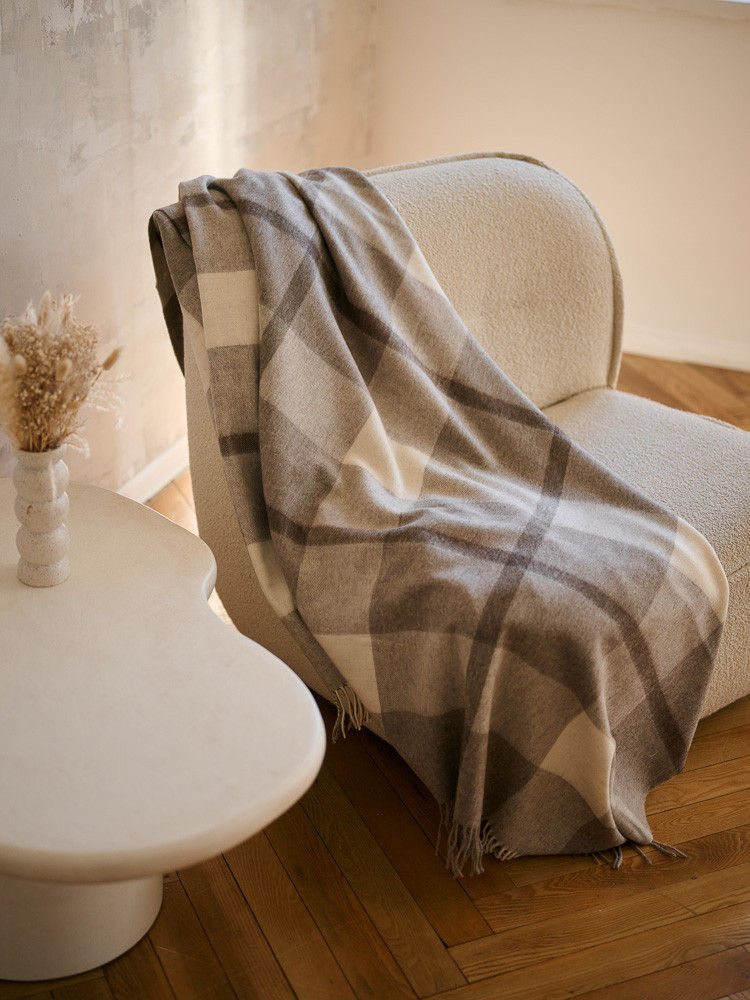 100% Sheep wool plaid blanket