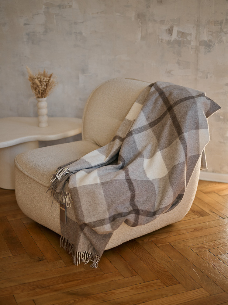 100% Sheep wool plaid blanket