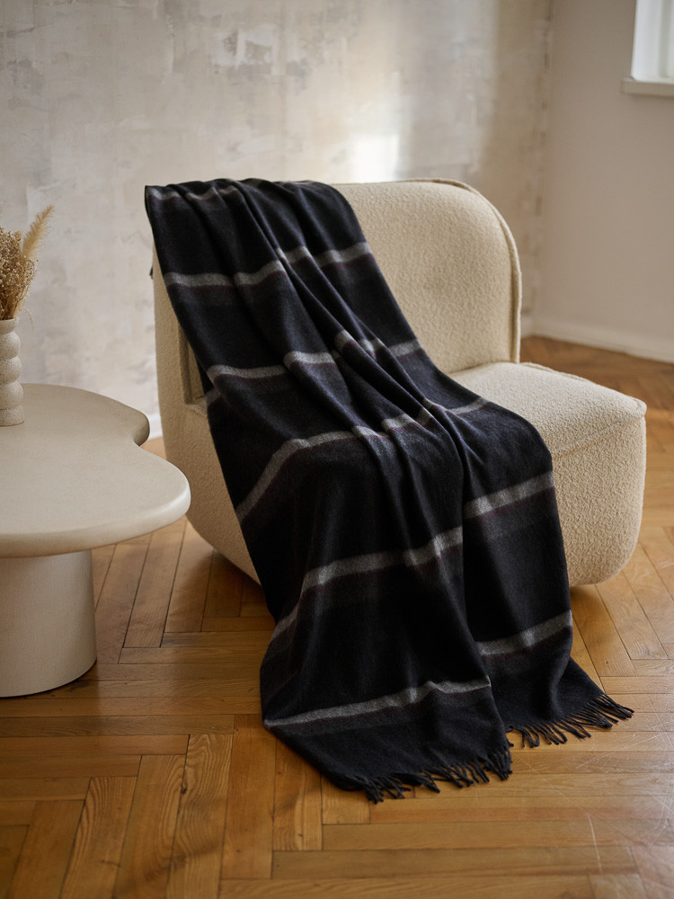 Black cashmere plaid