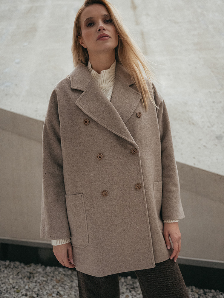 Women's short cashmere coat