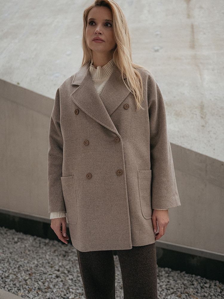 Women's short cashmere coat