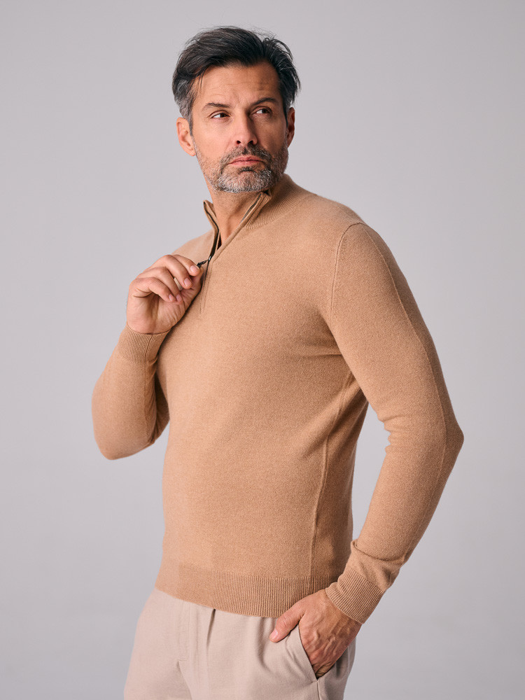 Cashmere sweater with zipper