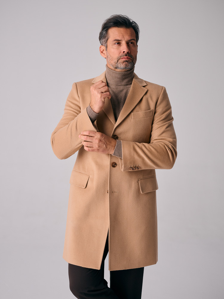 Men’s camel cashmere coat