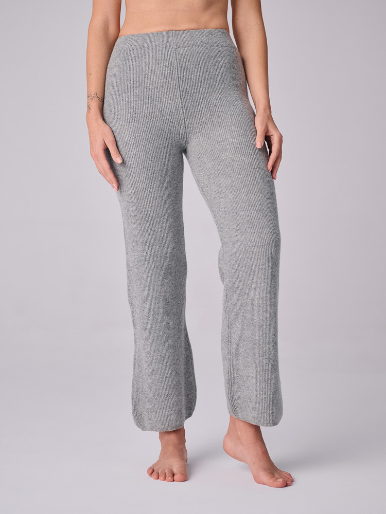Grey sheep wool trousers