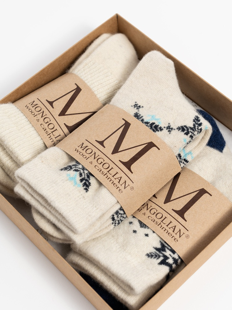 Set of wool socks with winter theme
