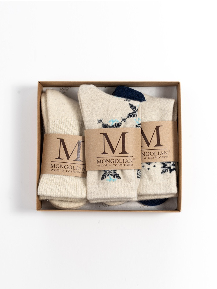 Set of wool socks with winter theme