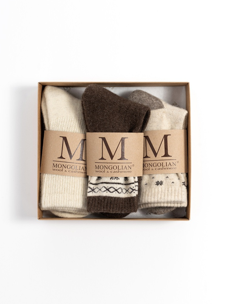 Set of wool socks in reindeer