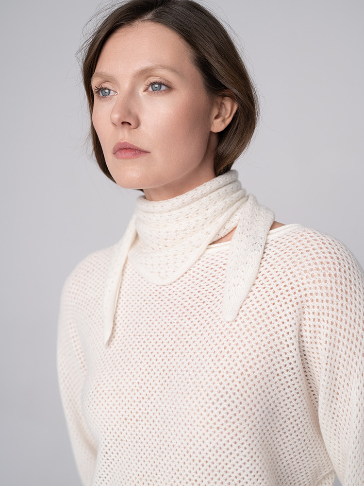 White triangular cashmere shawl