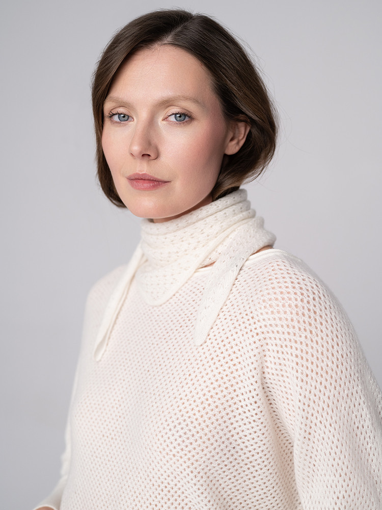 White triangular cashmere shawl