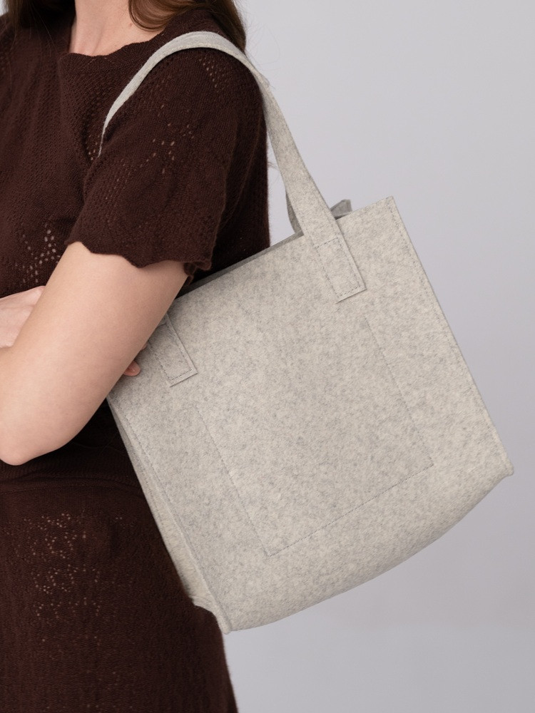 Sheep wool bag