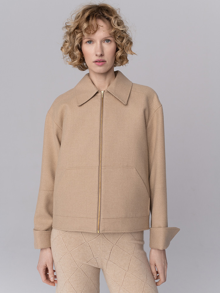 Women’s baby camel wool jacket