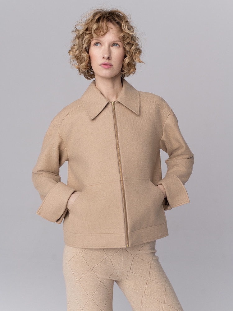 Women’s baby camel wool jacket