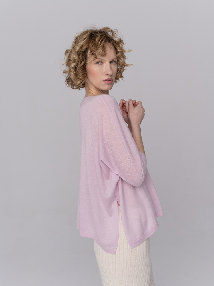Oversize cashmere blouse