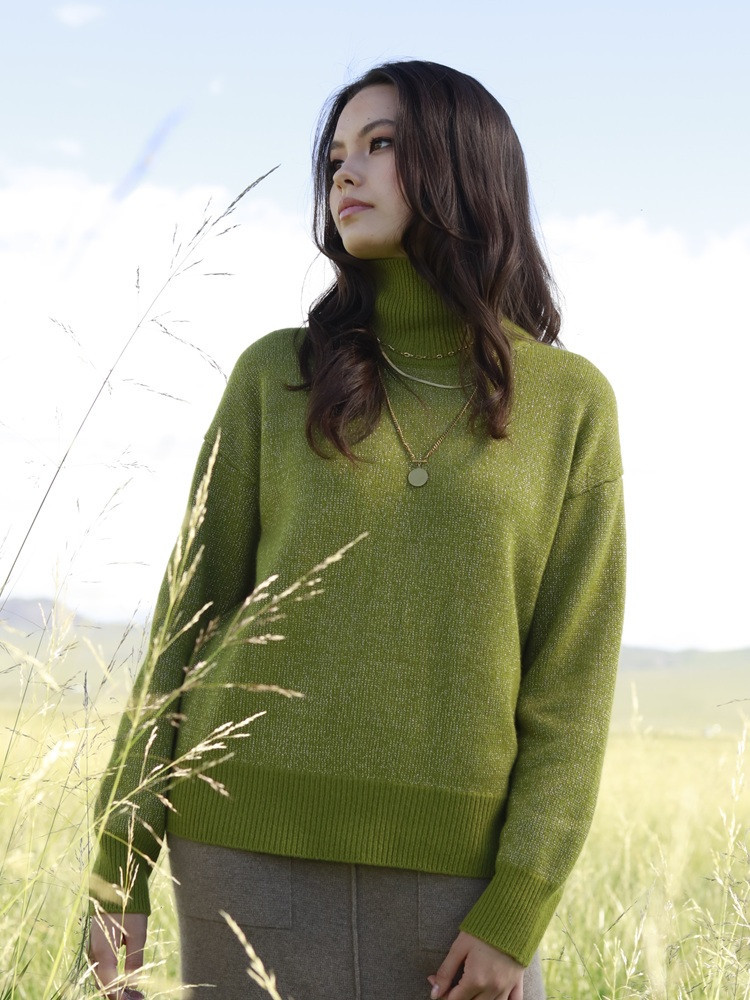 Matcha cashmere turtleneck