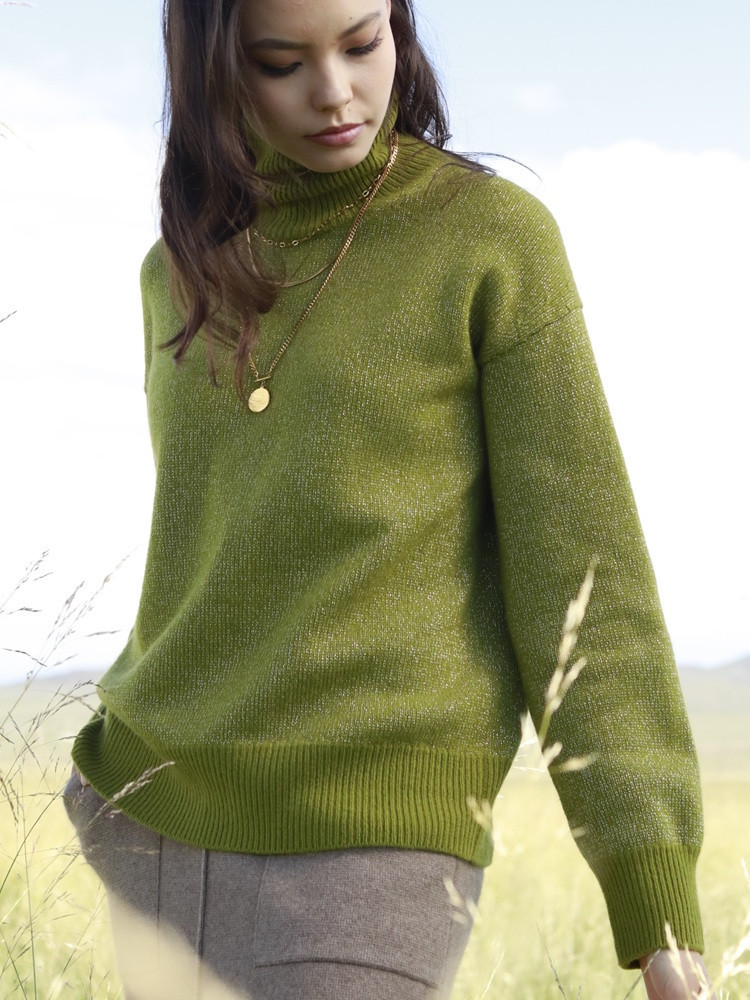 Matcha cashmere turtleneck