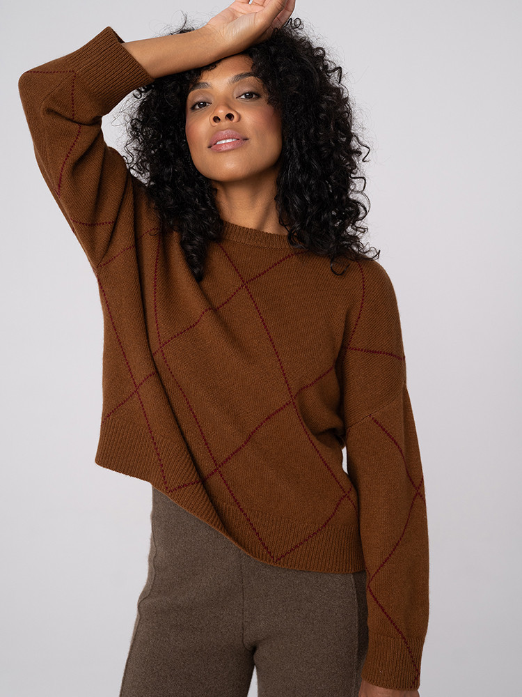 Cashmere sweater with a rhombus pattern
