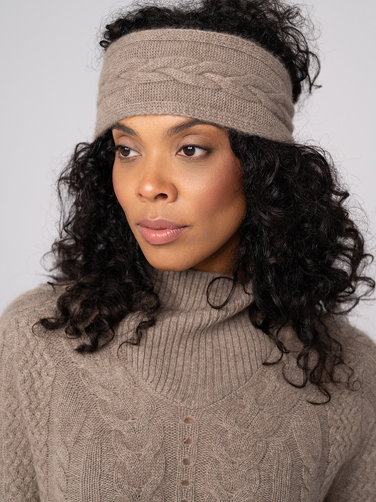 Cable-knit cashmere headband
