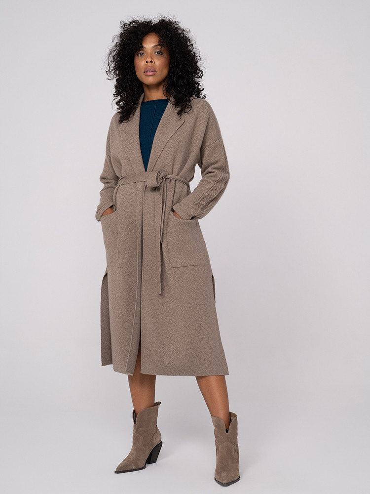Knitted cashmere coat