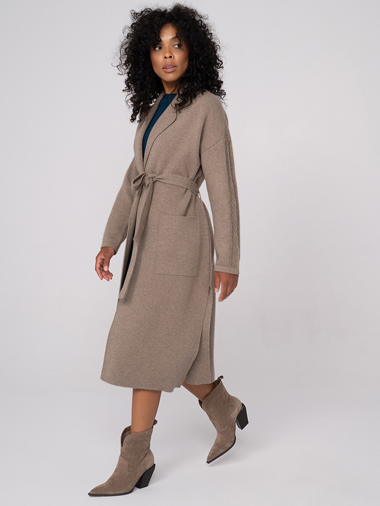 Knitted cashmere coat