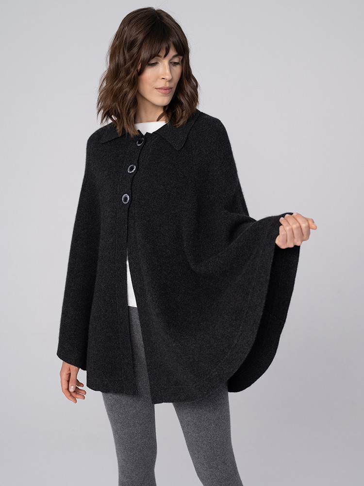 Cashmere poncho / wrap