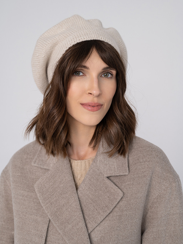 Knitted cashmere beret