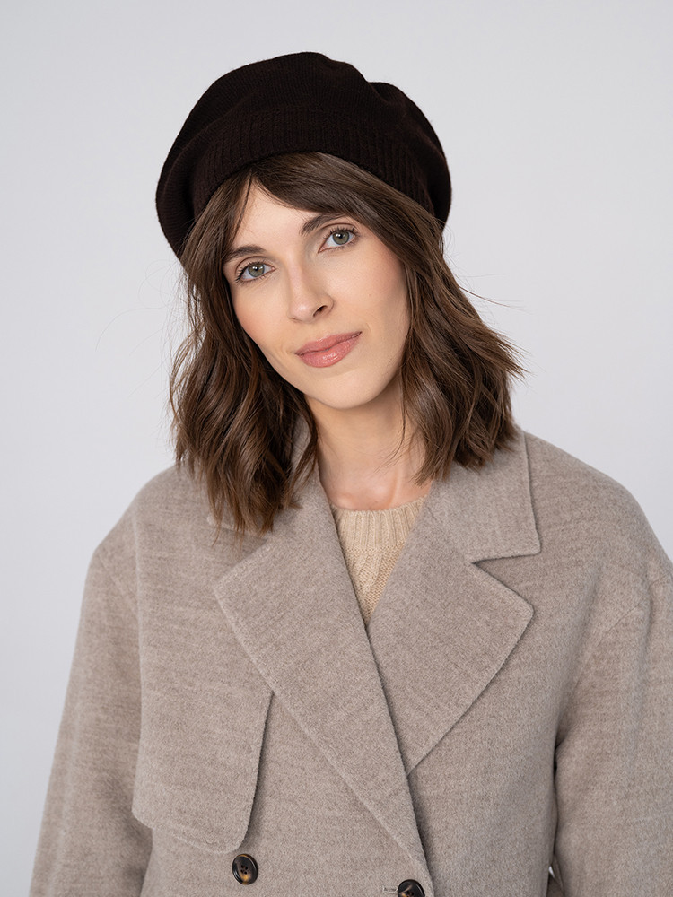 Lightweight cashmere beret