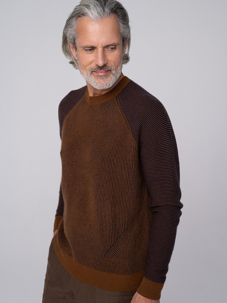 Men’s ribbed cashmere turtleneck