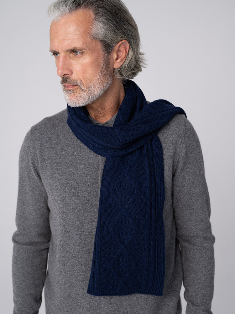 Men’s cashmere scarf