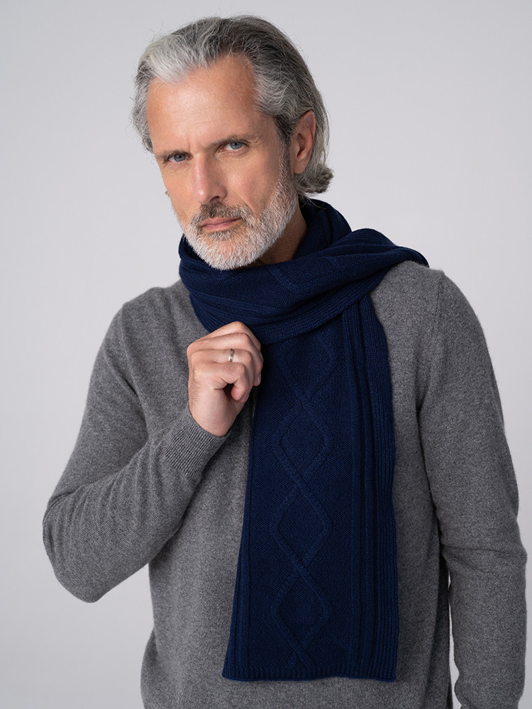 Men’s cashmere scarf