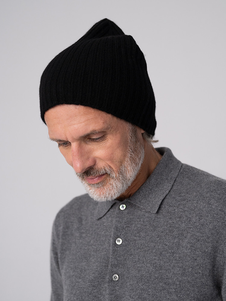 Ribbed cashmere hat
