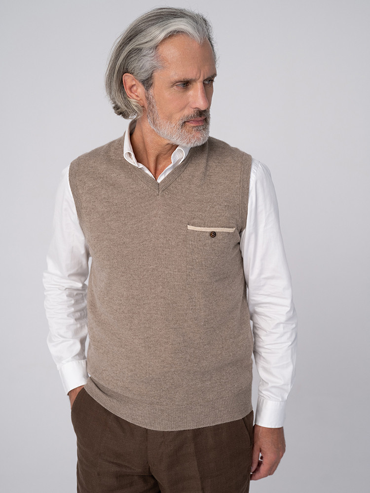 Men’s cashmere vest