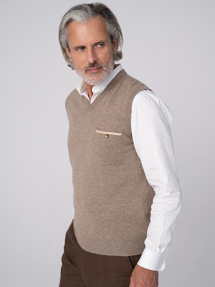 Men’s cashmere vest