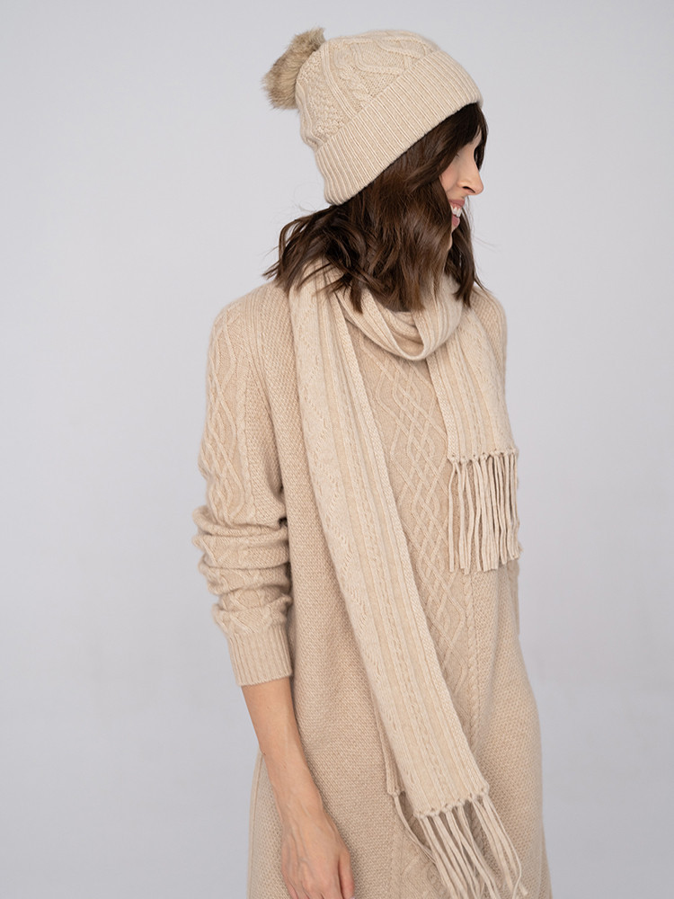 Textured cashmere scarf